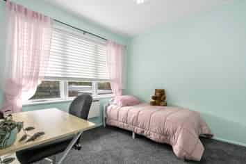 26c Riverbank Street, Ebdentown