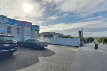 Birkenhead Medical / Office For Lease