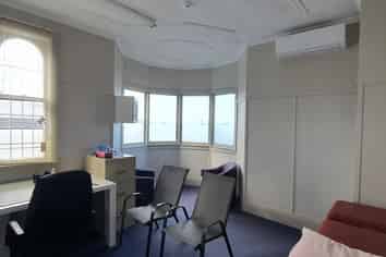 Birkenhead Medical / Office For Lease