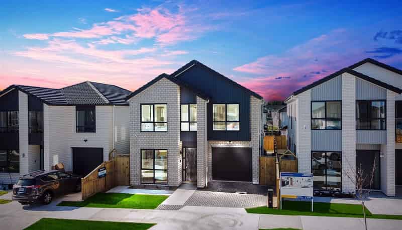 13 Raumaota Road, Flat Bush