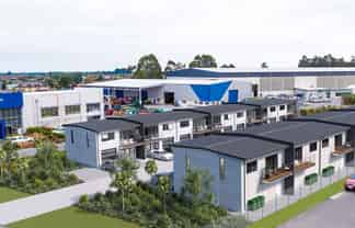 10/13 George Holmes Road, Rolleston