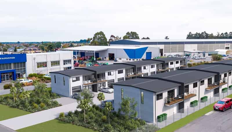 11/13 George Holmes Road, Rolleston