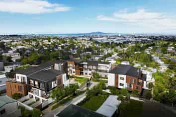 C-302/553&557A Glenfield Road, Glenfield