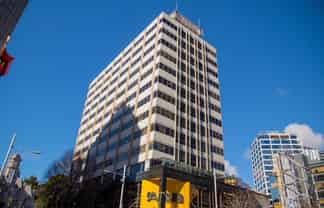 Refurbished small office for lease