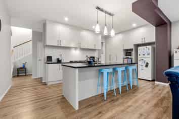 12 Marsh Avenue, Forrest Hill