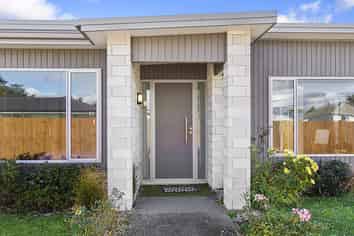 50D Sixteenth Avenue, Avenues