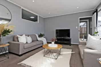 4/8 Lee Road, Taradale