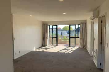 5/21 Hewitts Road , Merivale