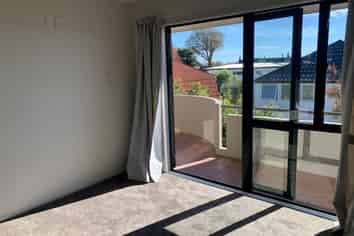 5/21 Hewitts Road , Merivale