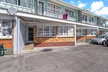 3/243A St George Street, Papatoetoe