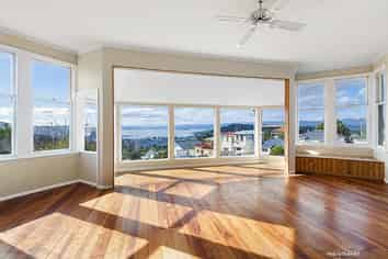 10 Bruce Ave, Brooklyn