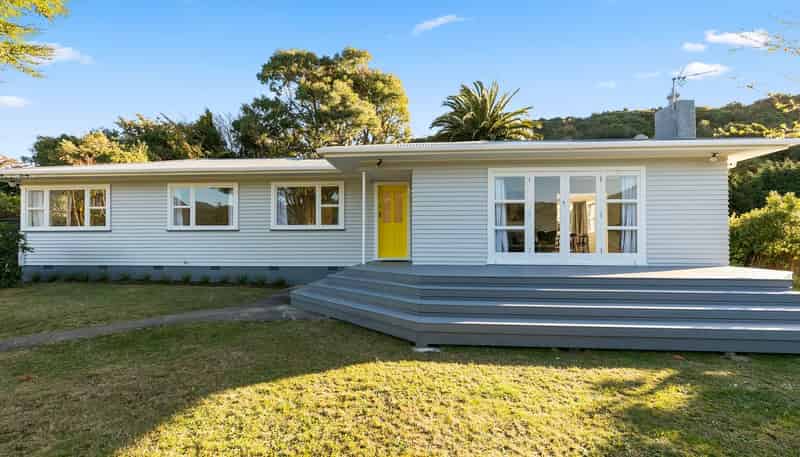 22 & 24 Bledisloe Crescent, 