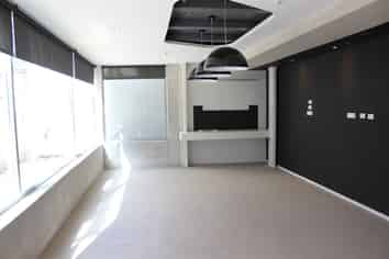 Superior Showroom or Office