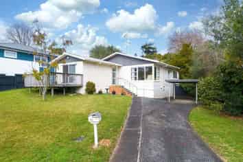 55 McDowell Crescent, Hillcrest