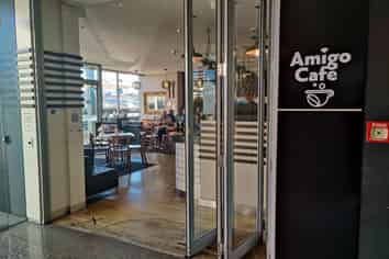 Entry Level Café In Busy Mall, NO Franchise Fee!