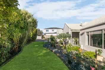 2 Ponderosa Drive, Browns Bay