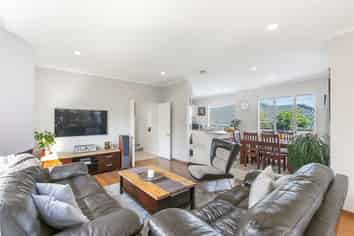 2 Ponderosa Drive, Browns Bay