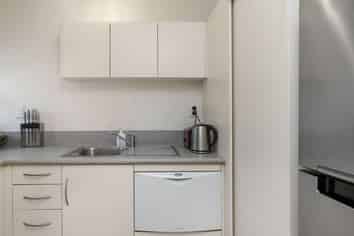 8/24 Avonhead Road, Avonhead