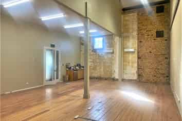 Character Kingsland workspace