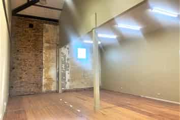 Character Kingsland workspace