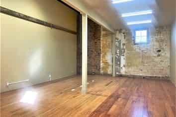 Character Kingsland workspace