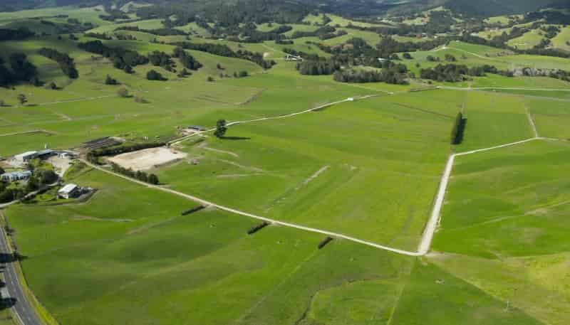 260 Waiteitei Road, Tomarata