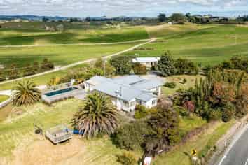 260 Waiteitei Road, Tomarata