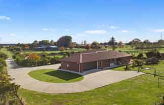 198 Holland Road, Puketaha