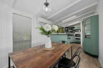 10 Raynham Way, Silverstream