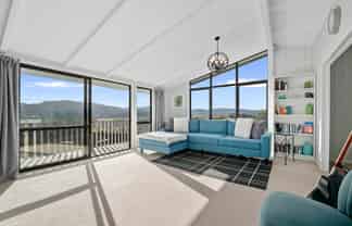 10 Raynham Way, Silverstream