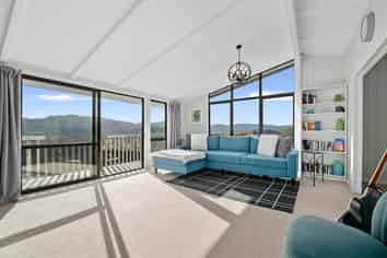 10 Raynham Way, Silverstream