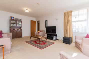 24a Geraldine Crescent, Cloverlea