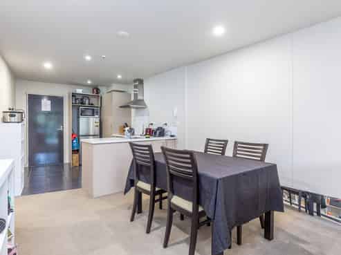 1B/6 Piwakawaka Street, Eden Terrace