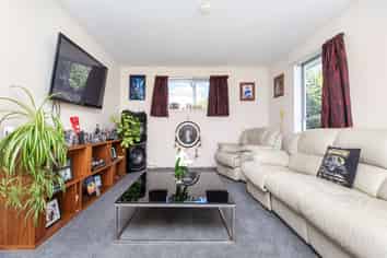 61 Orrick Crescent, Avondale