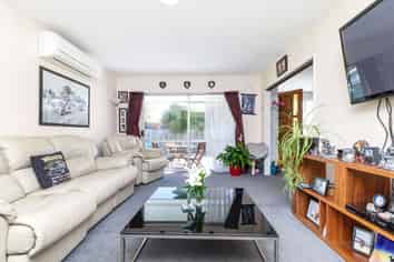 61 Orrick Crescent, Avondale