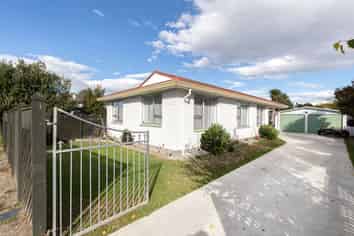 61 Orrick Crescent, Avondale