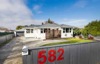 582 Pioneer Highway, Highbury