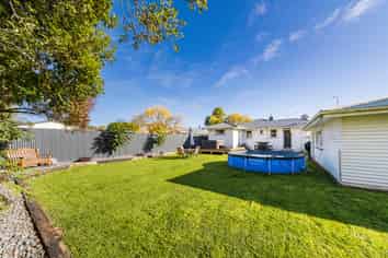 582 Pioneer Highway, Highbury