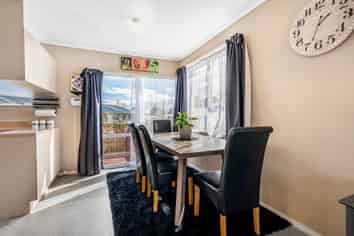 5/4 Coombe Avenue, Otara