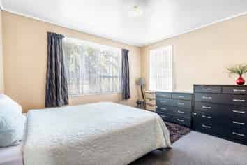 5/4 Coombe Avenue, Otara