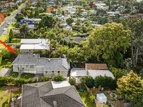 27 Lyons Avenue, Murrays Bay