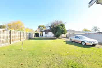 306 Main North Road, Redwood