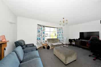 27 Munro Street, Redwood