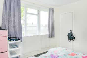 402 Kiwi Place, Camberley