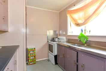 400 Kiwi Place, Camberley