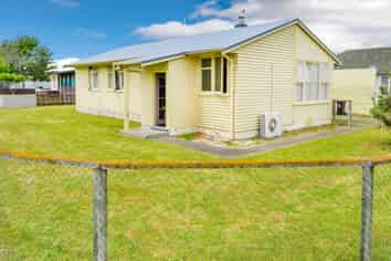 400 Kiwi Place, Camberley