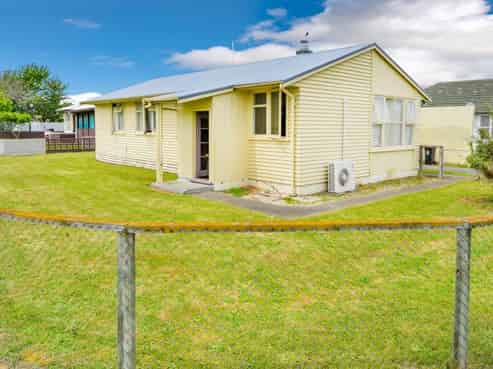 400 Kiwi Place, Camberley