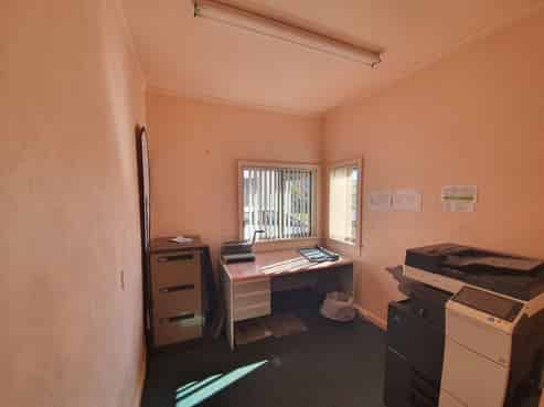 Fringe CBD - Did Someone Say Off Street Parking?