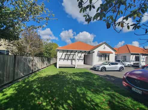 Fringe CBD - Did Someone Say Off Street Parking?