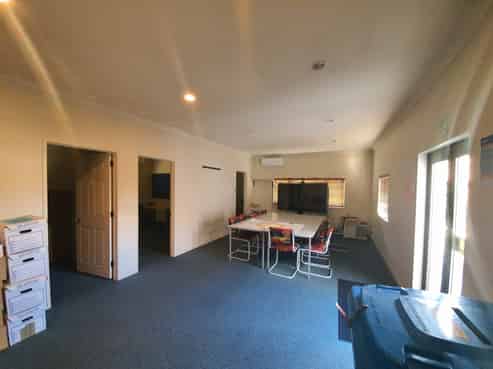 Fringe CBD - Did Someone Say Off Street Parking?